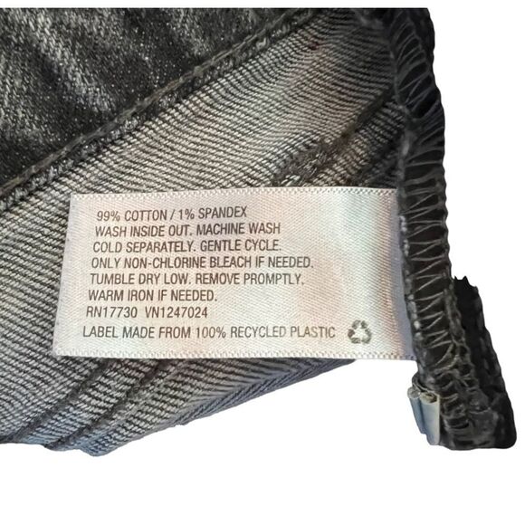 WILD Fable Highest Rise Distressed Busted Knee Stretch Denim Boyfriend Mom Jeans - Picture 6 of 7